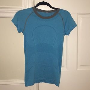 Lulu Lemon Swifty Tech Short Sleeve Shirt, size 6